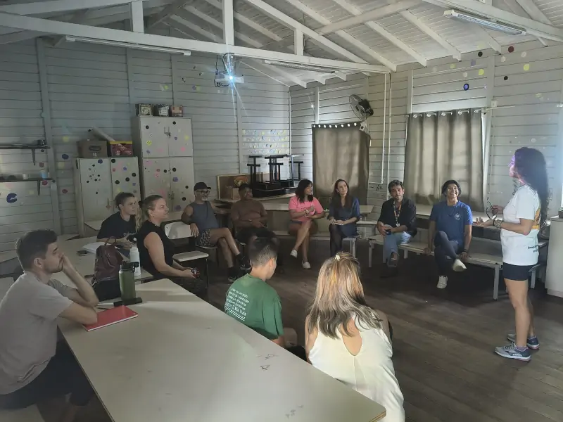 Mutuca Educa realiza 1º encontro formativo no Ribeirão da Ilha com foco em educação ambiental, arte pública e mobilização comunitária 4