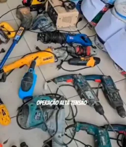 Operação Alta Tensão apreende grande quantidade de materiais suspeitos nesta quinta-feira em Florianópolis 2