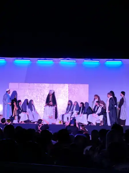 Encenação da Paixão de Cristo reúne mais de 3 mil pessoas no Ribeirão da Ilha 23