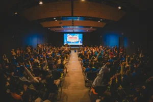 Alunos da rede pública aprendem sobre história de SC em sessões de cinema gratuitas 2