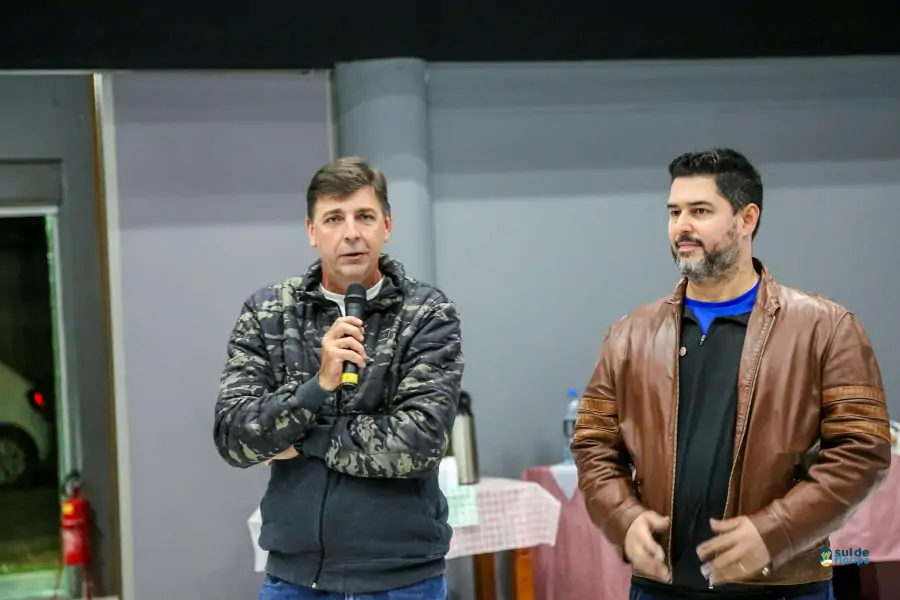 Mobilidade elétrica reúne comunidade e forças de segurança em debate promovido pelos CONSEGs Campeche e Carianos 2 Mobilidade elétrica reúne comunidade e forças de segurança em debate promovido pelos CONSEGs Campeche e Carianos 2