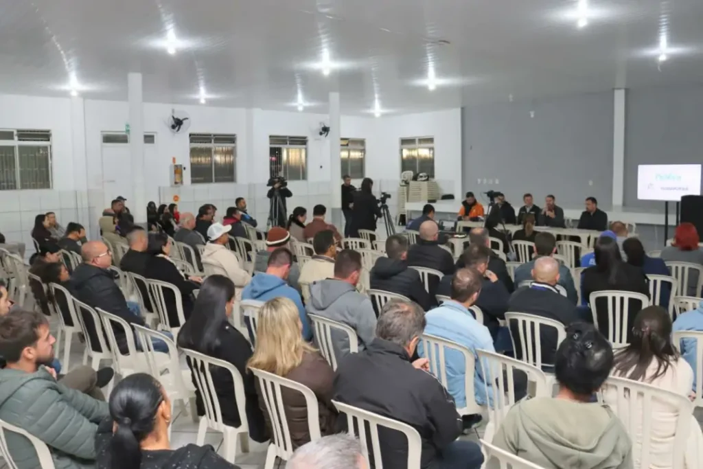Audiência Pública debate soluções para alagamentos recorrentes no Rio Tavares 1