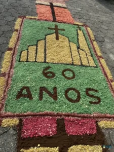 Fé, tradição e união marcam celebração de Corpus Christi na Comunidade Santa Catarina de Alexandria 13