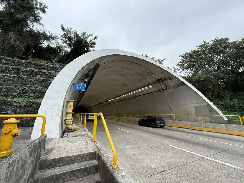Governo do Estado investe R$ 8 milhões e conclui revitalização do túnel Antonieta de Barros 1 Governo do Estado investe R$ 8 milhões e conclui revitalização do túnel Antonieta de Barros 1