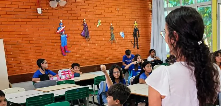 Home 27 gratificação para professores da rede municipal