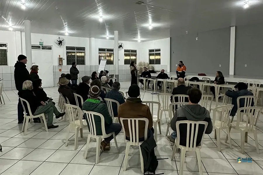 Entidades do Sul da Ilha unem forças para discutir segurança pública e preparação para eventos climáticos 2 Entidades do Sul da Ilha unem forças para discutir segurança pública e preparação para eventos climáticos 2