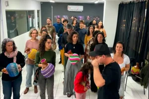 Leia mais sobre o artigo Escola Popular da Ponte mantém inscrições abertas para formação musical em Florianópolis