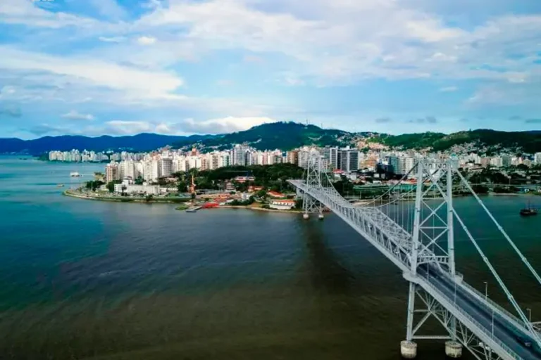Home 20 drones em operações logísticas