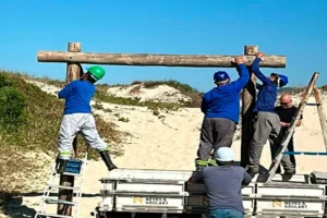 Leia mais sobre o artigo Prefeitura inicia construção de passarela ambiental nas dunas da Joaquina