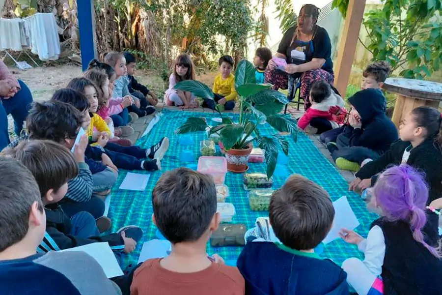Projeto incentiva escrita e troca de cartas entre crianças em NEIM de Florianópolis 1