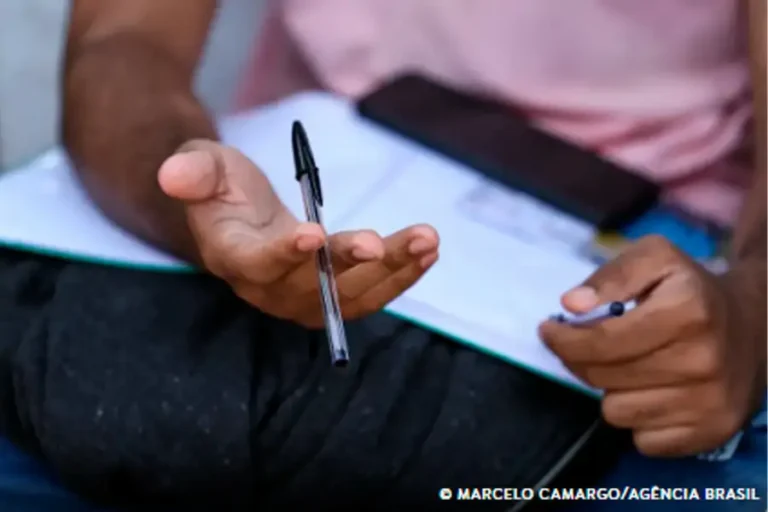Home 51 Pré-selecionados no Fies têm até esta terça-feira para complementar inscrição