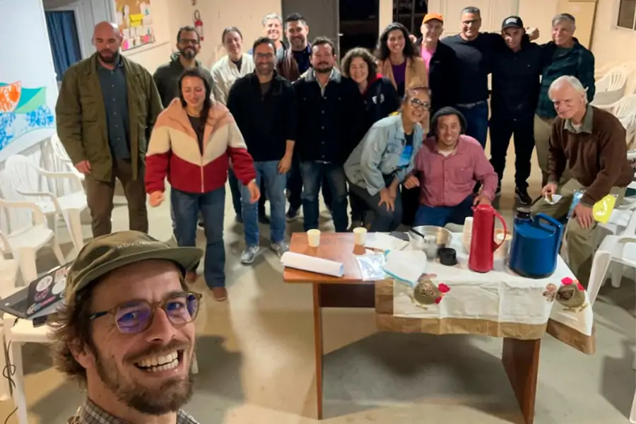 Reunião ampliada da AMOCAM reúne moradores para debater demandas do Campeche 1