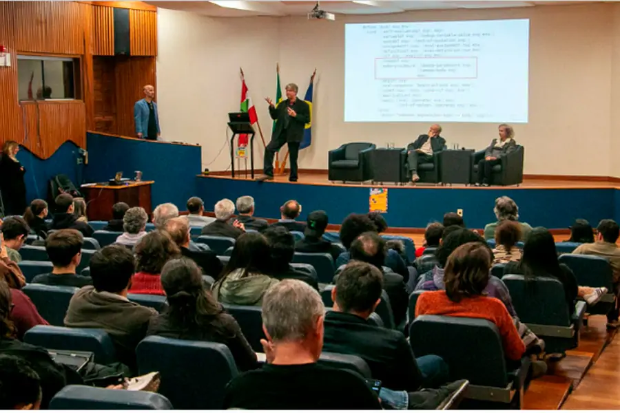 UFSC celebra 40 anos da Inteligência Artificial com homenagem a professor pioneiro 1