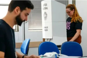 Eleitor que faltou ao primeiro turno poderá votar normalmente no segundo