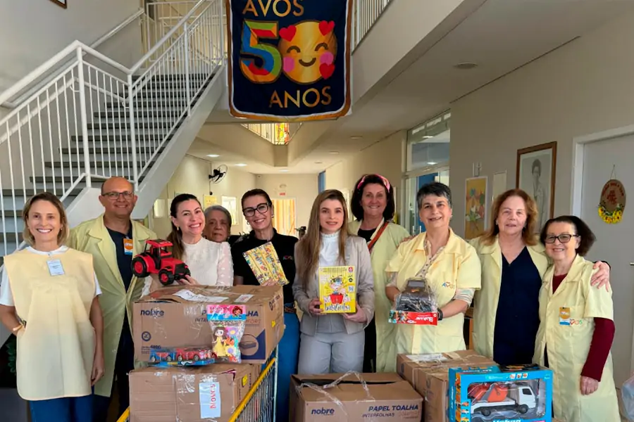 Square SC entrega brinquedos e roupas à AVOS para apoiar crianças atendidas no Hospital Infantil de Florianópolis 1 Square SC entrega brinquedos e roupas à AVOS para apoiar crianças atendidas no Hospital Infantil de Florianópolis 1